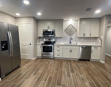 14777 Wunderlich Drive - Photo Thumbnail 7