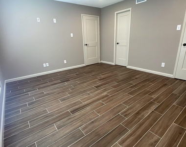 14777 Wunderlich Drive - Photo Thumbnail 12