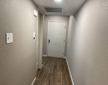 14777 Wunderlich Drive - Photo Thumbnail 17