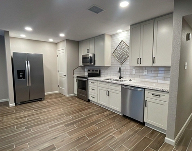 14777 Wunderlich Drive - Photo Thumbnail 4