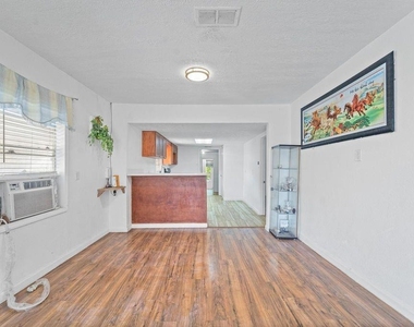 401 Lee Avenue - Photo Thumbnail 11