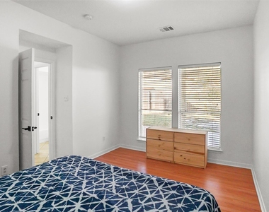 810 Flanners Court - Photo Thumbnail 13