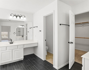 810 Flanners Court - Photo Thumbnail 21