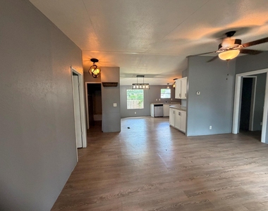 16443 Brittany Way - Photo Thumbnail 15