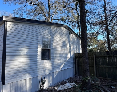 16443 Brittany Way - Photo Thumbnail 5