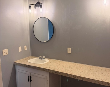 16443 Brittany Way - Photo Thumbnail 23