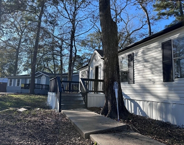 16443 Brittany Way - Photo Thumbnail 7