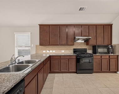 2335 Snowy Egret Drive - Photo Thumbnail 15