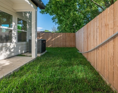 7930 Corinth Street - Photo Thumbnail 19