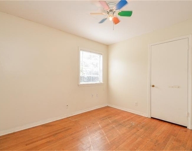 4401 Hummingbird Street - Photo Thumbnail 16