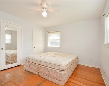 4401 Hummingbird Street - Photo Thumbnail 20