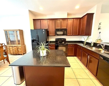 6072 Saint Julian Drive - Photo Thumbnail 5