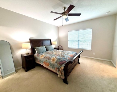 6072 Saint Julian Drive - Photo Thumbnail 9
