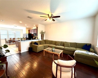 6072 Saint Julian Drive - Photo Thumbnail 3