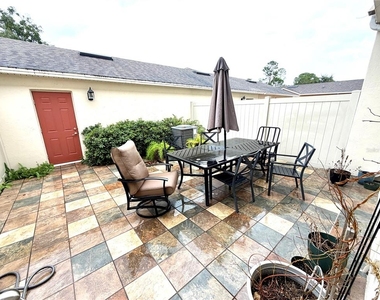 6072 Saint Julian Drive - Photo Thumbnail 15
