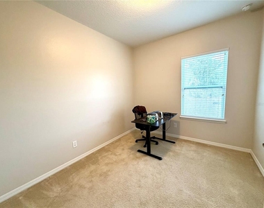 6072 Saint Julian Drive - Photo Thumbnail 11