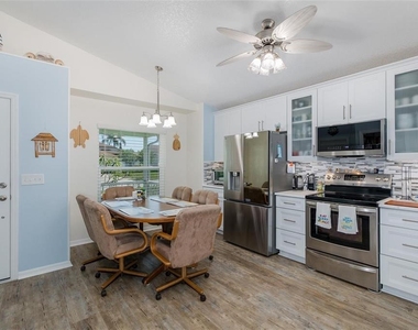 8330 Goldome Drive - Photo Thumbnail 9