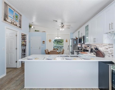 8330 Goldome Drive - Photo Thumbnail 11