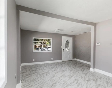 1201 E Cayuga Street - Photo Thumbnail 1