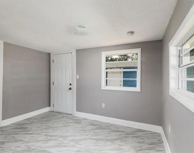 1201 E Cayuga Street - Photo Thumbnail 15