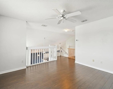 7332 Newhall Pass Lane - Photo Thumbnail 21