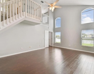 7332 Newhall Pass Lane - Photo Thumbnail 7
