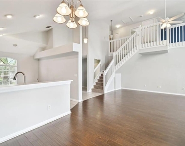 7332 Newhall Pass Lane - Photo Thumbnail 8
