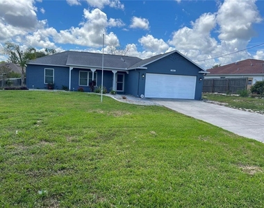 6130 Nantucket Lane - Photo Thumbnail 2