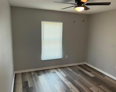 6130 Nantucket Lane - Photo Thumbnail 14