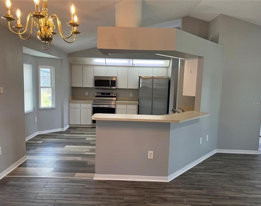 6130 Nantucket Lane - Photo Thumbnail 6