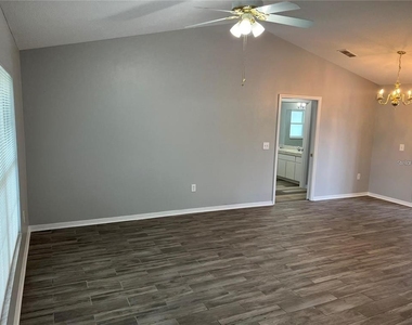6130 Nantucket Lane - Photo Thumbnail 18
