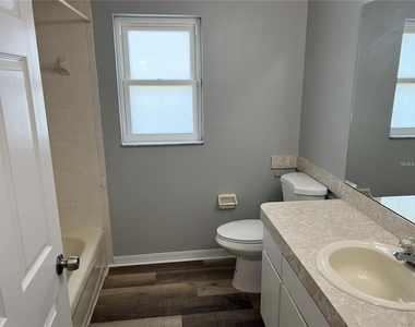 6130 Nantucket Lane - Photo Thumbnail 16