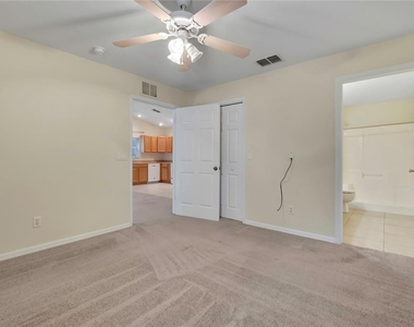 5539 W Oak Park Boulevard - Photo Thumbnail 14