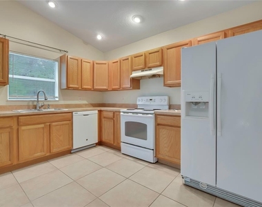 5539 W Oak Park Boulevard - Photo Thumbnail 9