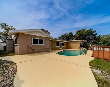 8473 121st Street - Photo Thumbnail 34