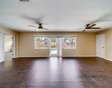 8473 121st Street - Photo Thumbnail 5