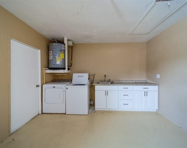 8473 121st Street - Photo Thumbnail 25