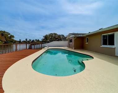 8473 121st Street - Photo Thumbnail 37