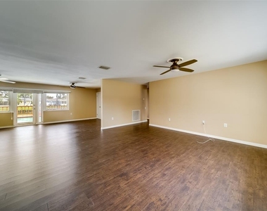 8473 121st Street - Photo Thumbnail 2