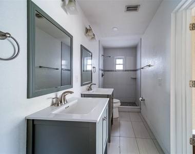 8473 121st Street - Photo Thumbnail 30