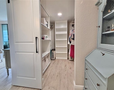 1250 Gulf Boulevard - Photo Thumbnail 24
