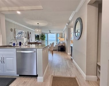 1250 Gulf Boulevard - Photo Thumbnail 10