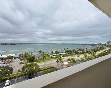 1250 Gulf Boulevard - Photo Thumbnail 35