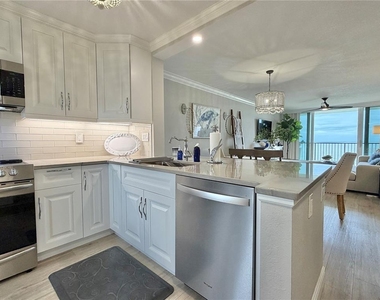1250 Gulf Boulevard - Photo Thumbnail 9