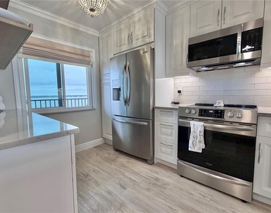 1250 Gulf Boulevard - Photo Thumbnail 6