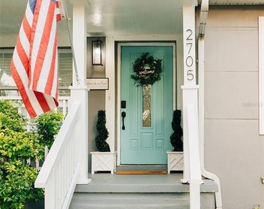 2705 N Oakdale Avenue - Photo Thumbnail 3