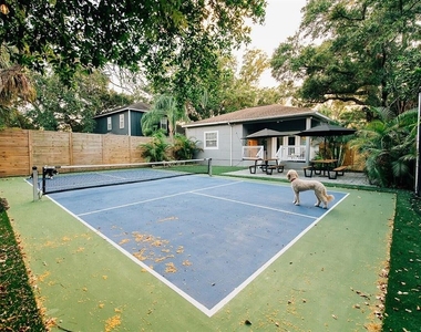 2705 N Oakdale Avenue - Photo Thumbnail 13