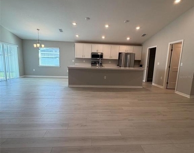 5820 27th Terrace E - Photo Thumbnail 6