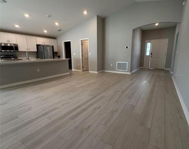 5820 27th Terrace E - Photo Thumbnail 5