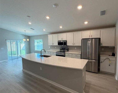 5820 27th Terrace E - Photo Thumbnail 16